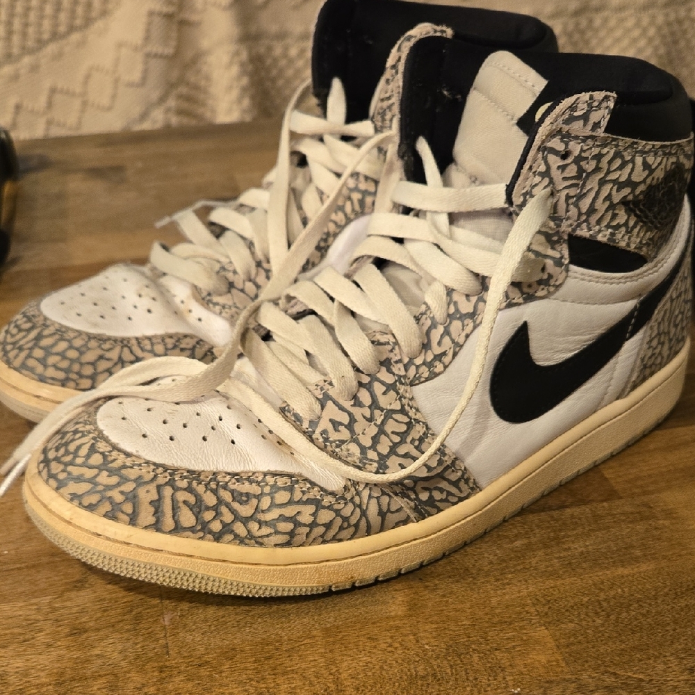 Nike Air High-Top Sneakers in Black and White Air Jordan Mens
